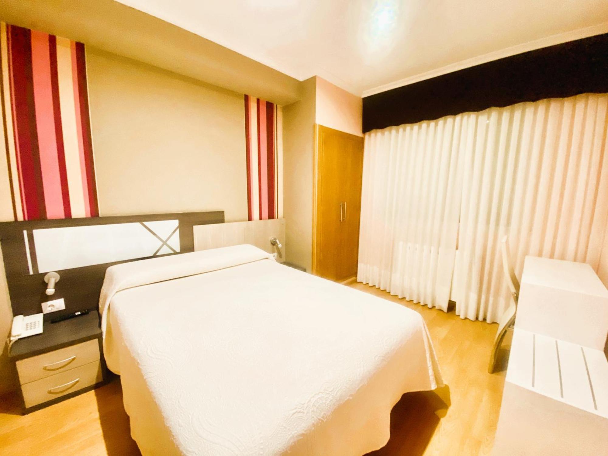 Hotel Spa Galatea Burela Ngoại thất bức ảnh